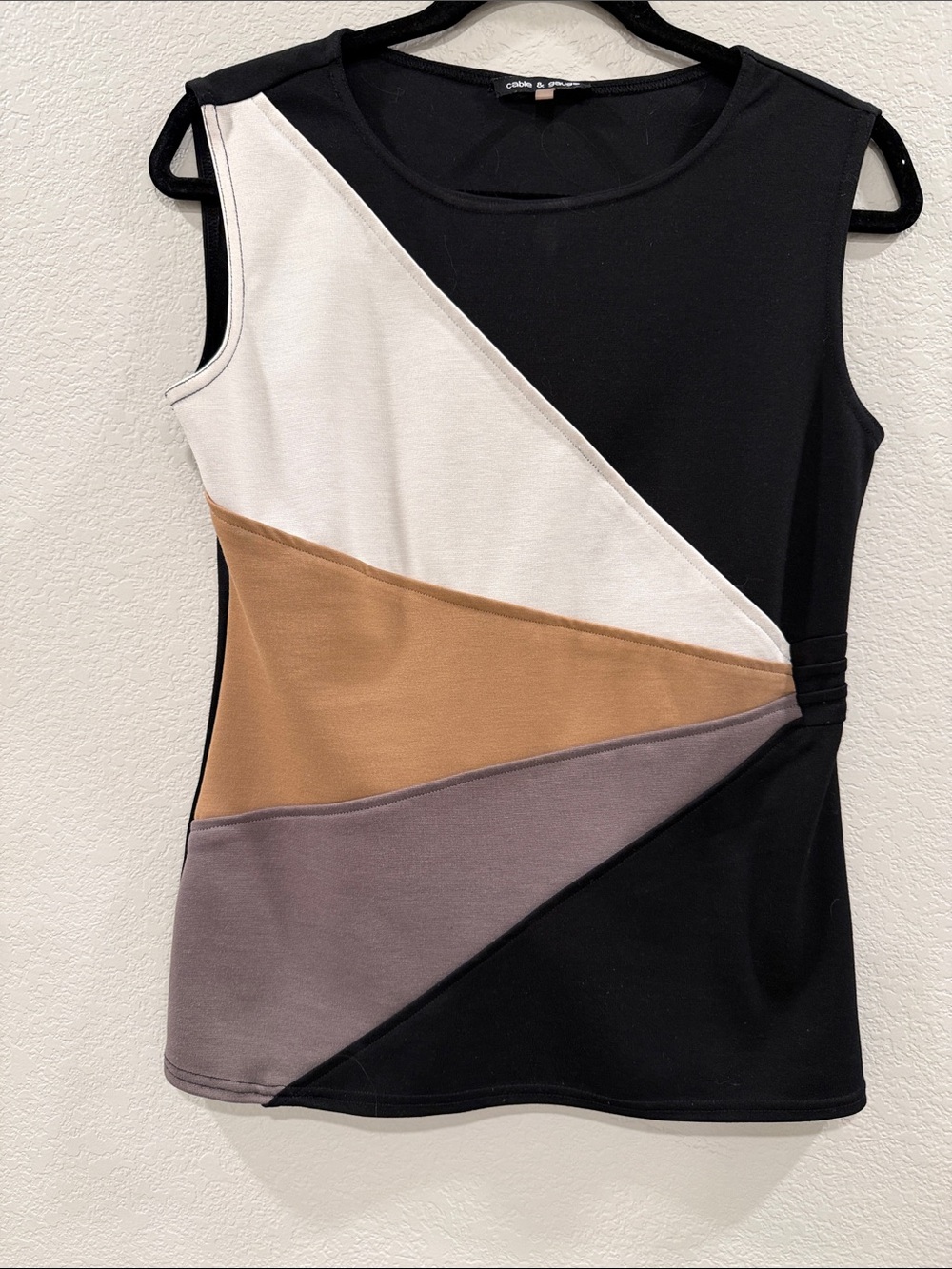 Cable & Gauge Black, White, Tan & Gray Colorblock Sleeveless Tank